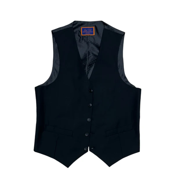 7 Essential Rules for Wearing a Vest with a Suit