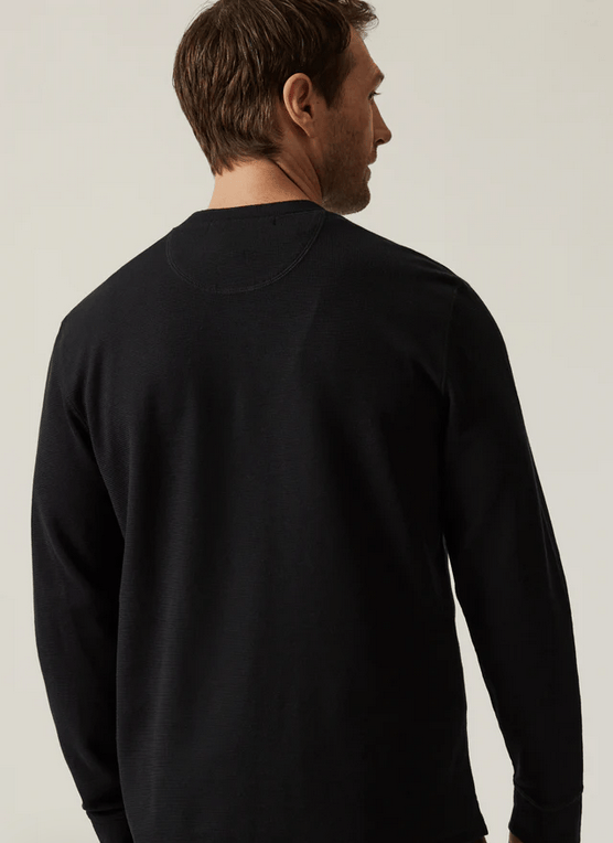 34 Heritage Long Sleeve Henley | Black - Caswell's Fine Menswear