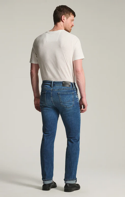 34 Heritage Courage Straight Leg Jeans in Used Brushed Organic Ultra