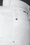 Au Noir Shorts | JAY-SKC, Optic White